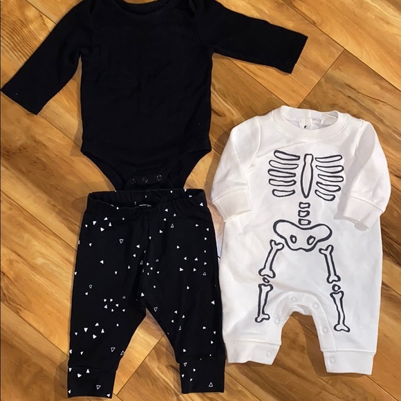 Gymboree Other - Gymboree one piece and pants Mayfair black onesie